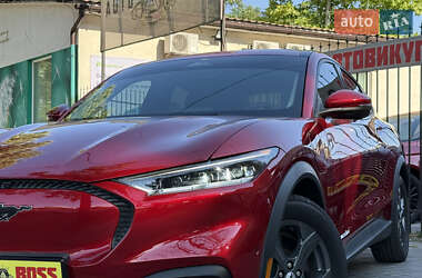 Внедорожник / Кроссовер Ford Mustang Mach-E 2021 в 
