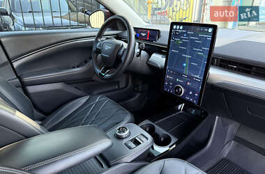 Внедорожник / Кроссовер Ford Mustang Mach-E 2021 в 