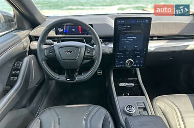 Внедорожник / Кроссовер Ford Mustang Mach-E 2022 в 