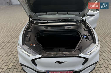 Внедорожник / Кроссовер Ford Mustang Mach-E 2021 в 