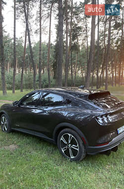 Внедорожник / Кроссовер Ford Mustang Mach-E 2022 в 