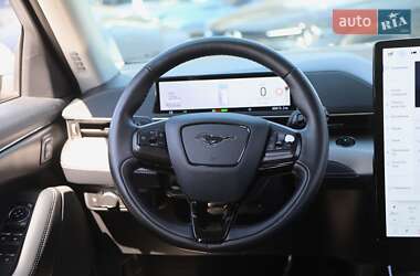 Внедорожник / Кроссовер Ford Mustang Mach-E 2021 в 