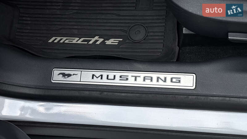 Внедорожник / Кроссовер Ford Mustang Mach-E 2021 в Львове
