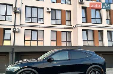 Внедорожник / Кроссовер Ford Mustang Mach-E 2021 в 