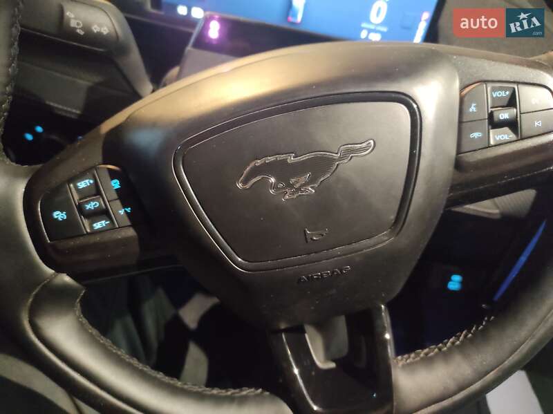 Внедорожник / Кроссовер Ford Mustang Mach-E 2022 в Киеве