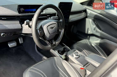 Внедорожник / Кроссовер Ford Mustang Mach-E 2021 в 