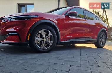 Позашляховик / Кросовер Ford Mustang Mach-E 2021 в 