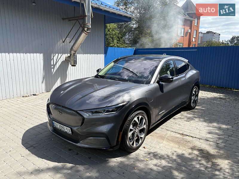 Внедорожник / Кроссовер Ford Mustang Mach-E 2020 в 