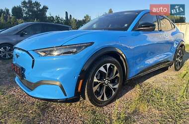 Позашляховик / Кросовер Ford Mustang Mach-E 2022 в 