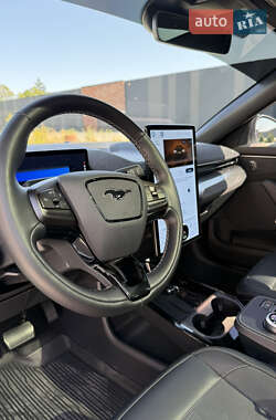 Позашляховик / Кросовер Ford Mustang Mach-E 2023 в 