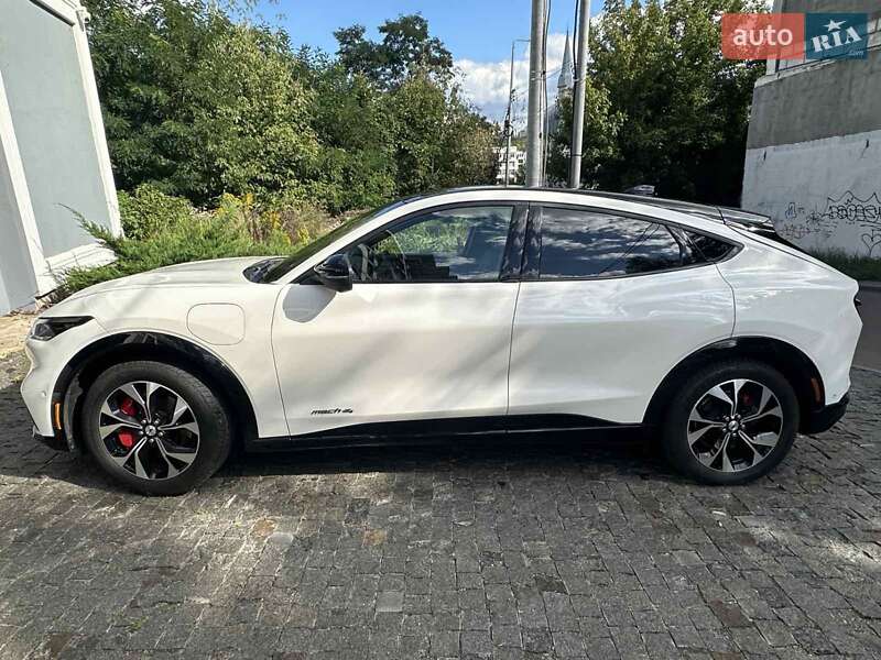 Позашляховик / Кросовер Ford Mustang Mach-E 2021 в Києві