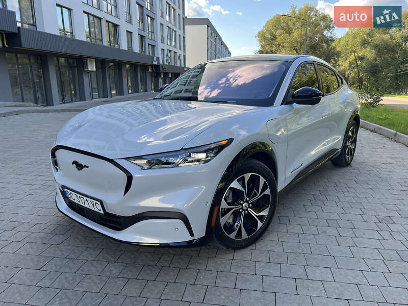 Позашляховик / Кросовер Ford Mustang Mach-E 2022 в 