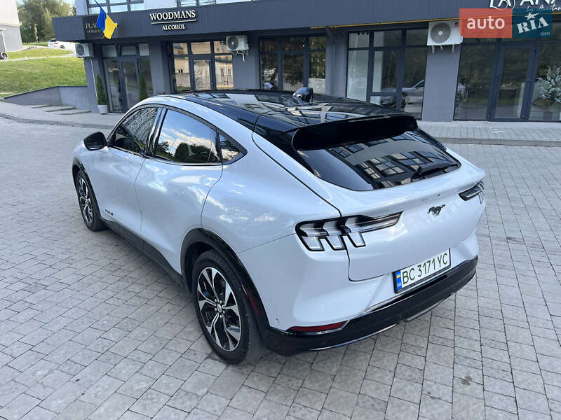 Позашляховик / Кросовер Ford Mustang Mach-E 2022 в Новояворівську