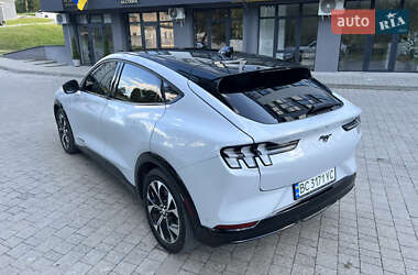 Позашляховик / Кросовер Ford Mustang Mach-E 2022 в 