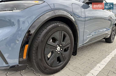 Позашляховик / Кросовер Ford Mustang Mach-E 2023 в 