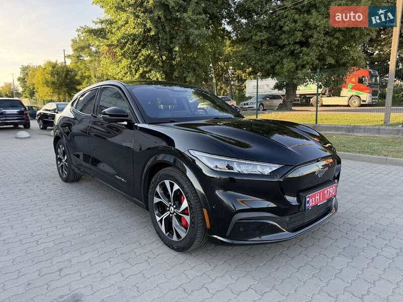 Позашляховик / Кросовер Ford Mustang Mach-E 2021 в Радехові