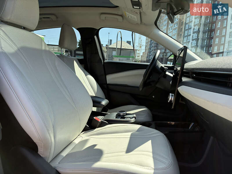 Позашляховик / Кросовер Ford Mustang Mach-E 2021 в Івано-Франківську