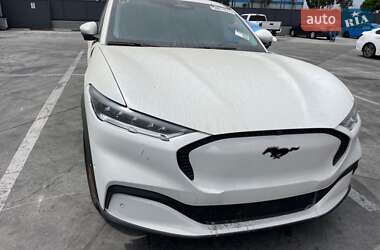Позашляховик / Кросовер Ford Mustang Mach-E 2022 в 