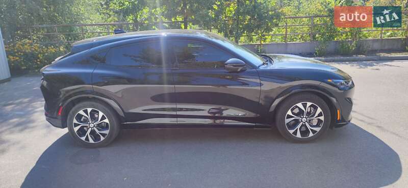 Позашляховик / Кросовер Ford Mustang Mach-E 2024 в Києві