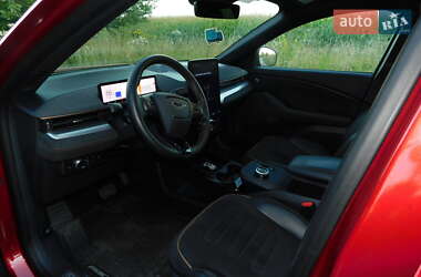 Позашляховик / Кросовер Ford Mustang Mach-E 2022 в 