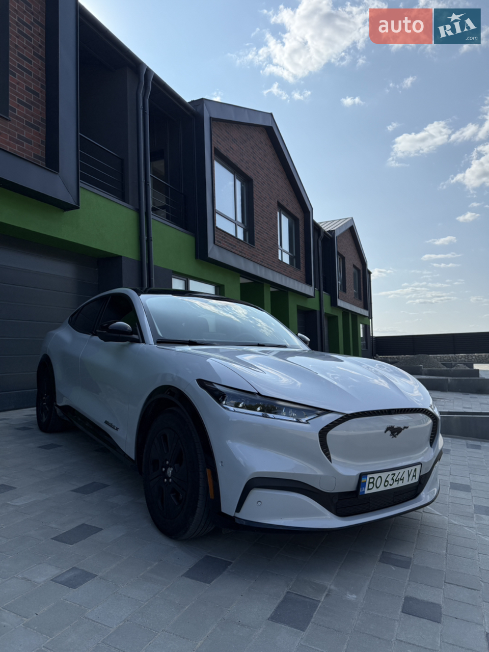 2022 Ford Mustang Mach-E - мініатюра 28