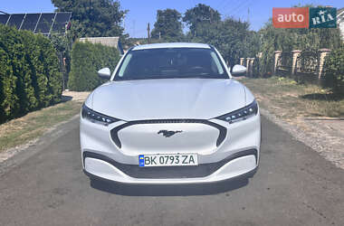 Позашляховик / Кросовер Ford Mustang Mach-E 2021 в 