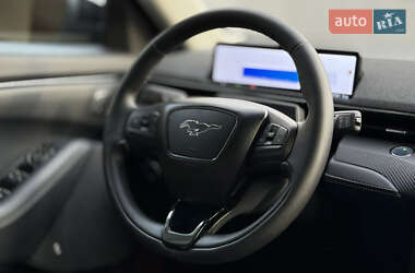 Позашляховик / Кросовер Ford Mustang Mach-E 2023 в 