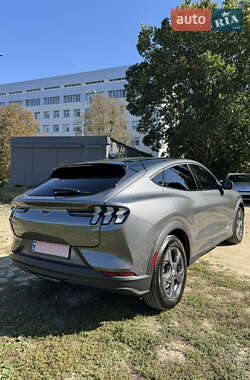 Позашляховик / Кросовер Ford Mustang Mach-E 2023 в 