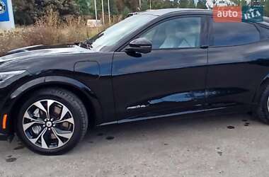 Позашляховик / Кросовер Ford Mustang Mach-E 2023 в 