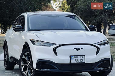Внедорожник / Кроссовер Ford Mustang Mach-E 2021 в 
