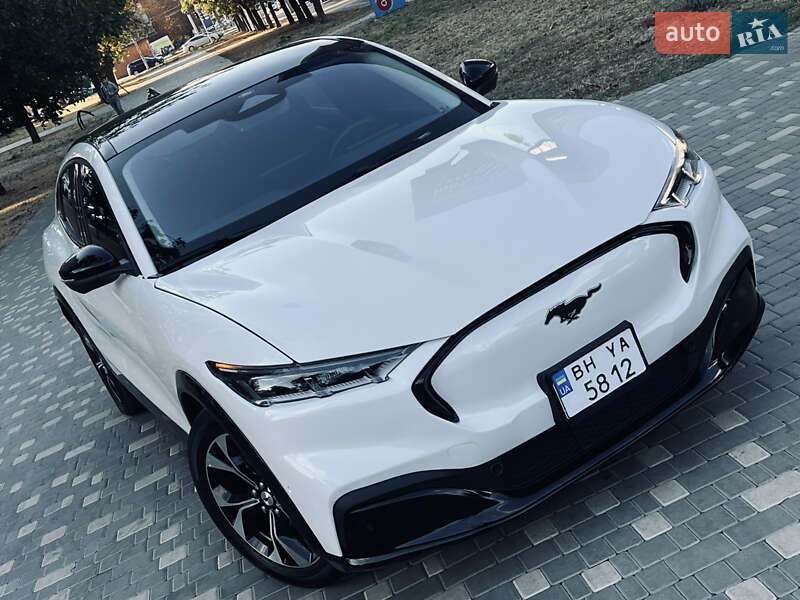 Позашляховик / Кросовер Ford Mustang Mach-E 2021 в Одесі