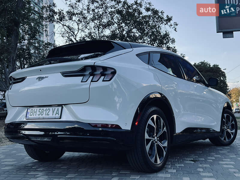 Позашляховик / Кросовер Ford Mustang Mach-E 2021 в Одесі