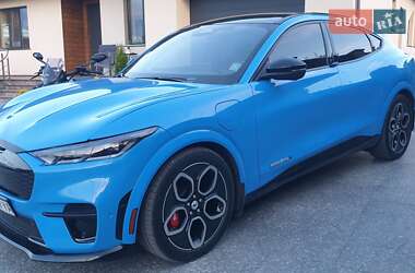 Позашляховик / Кросовер Ford Mustang Mach-E 2023 в 
