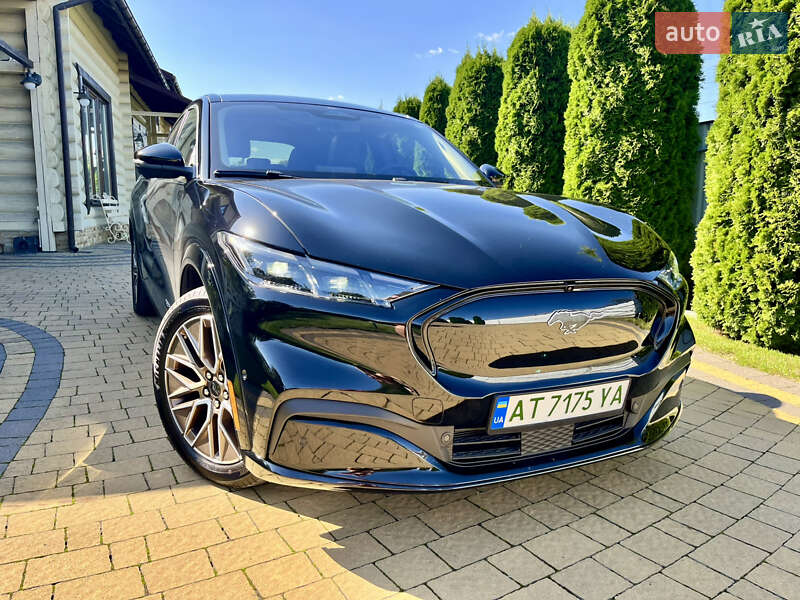 Позашляховик / Кросовер Ford Mustang Mach-E 2024 в 