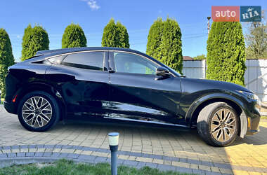 Позашляховик / Кросовер Ford Mustang Mach-E 2024 в 