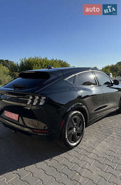 Позашляховик / Кросовер Ford Mustang Mach-E 2021 в 