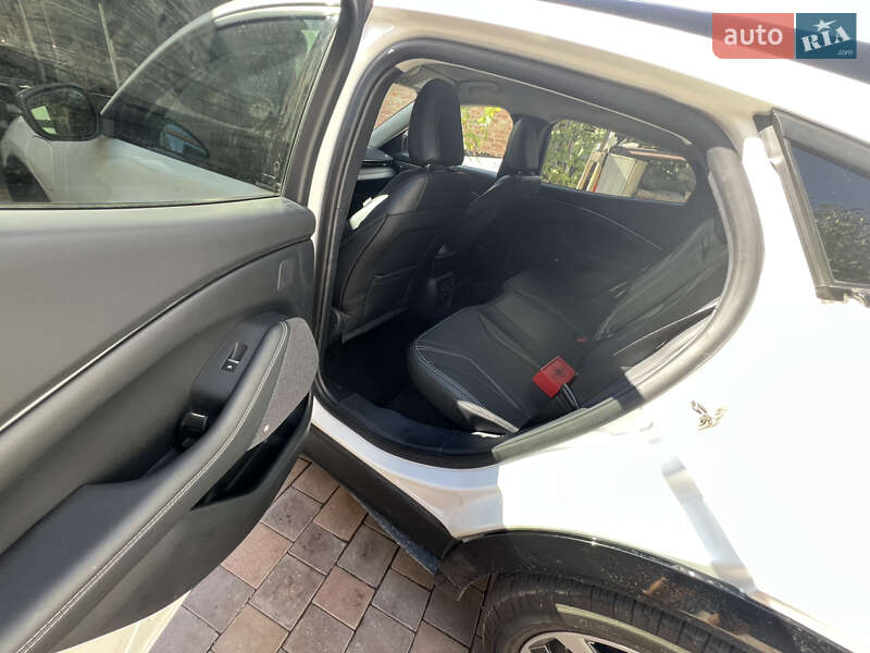 Позашляховик / Кросовер Ford Mustang Mach-E 2022 в Кривому Розі фото 31 Позашляховик / Кросовер Ford Mustang Mach-E 2022 в Кривому Розі