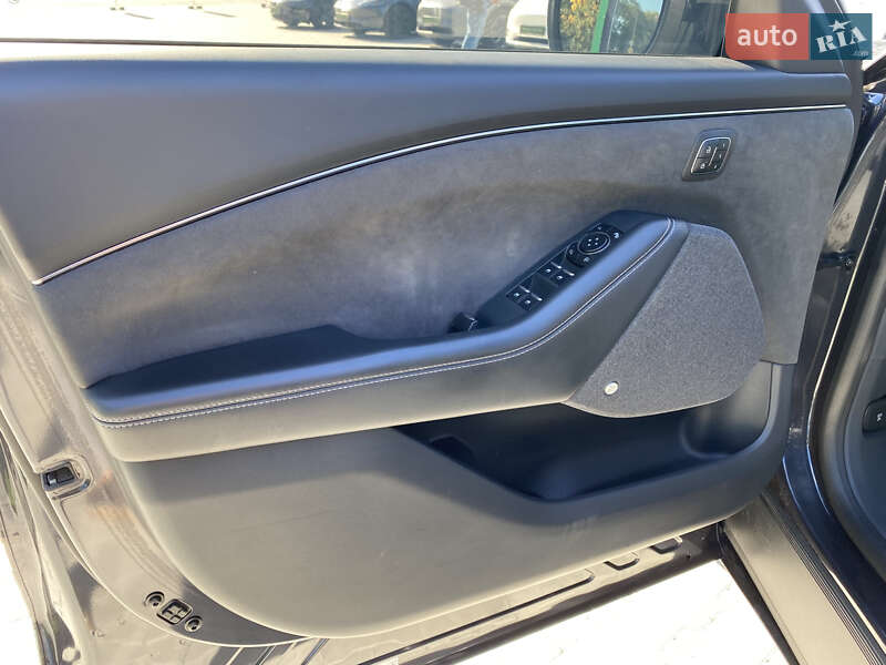 Позашляховик / Кросовер Ford Mustang Mach-E 2021 в Києві