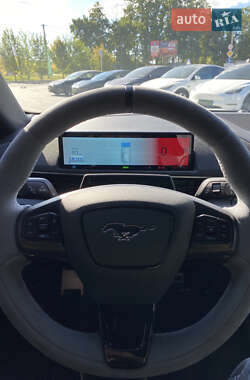 Внедорожник / Кроссовер Ford Mustang Mach-E 2021 в 