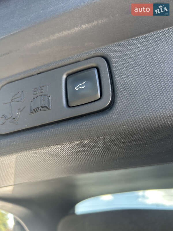 Позашляховик / Кросовер Ford Mustang Mach-E 2021 в Києві