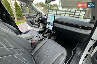 Внедорожник / Кроссовер Ford Mustang Mach-E 2024 в 