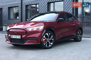 Позашляховик / Кросовер Ford Mustang Mach-E 2021 в 