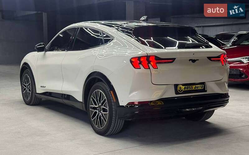 Позашляховик / Кросовер Ford Mustang Mach-E 2024 в Чернівцях