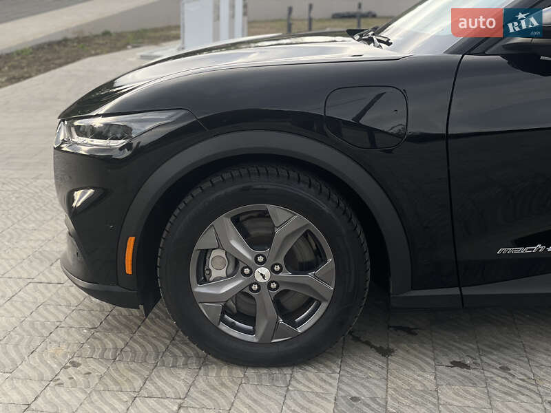 Позашляховик / Кросовер Ford Mustang Mach-E 2023 в Львові фото 22 Позашляховик / Кросовер Ford Mustang Mach-E 2023 в Львові