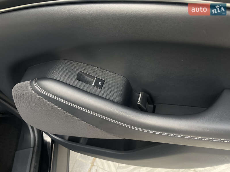 Позашляховик / Кросовер Ford Mustang Mach-E 2023 в Львові фото 67 Позашляховик / Кросовер Ford Mustang Mach-E 2023 в Львові