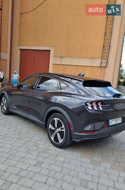 Позашляховик / Кросовер Ford Mustang Mach-E 2022 в 