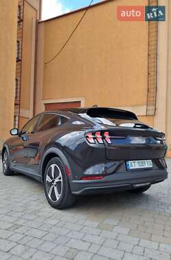 Позашляховик / Кросовер Ford Mustang Mach-E 2022 в 