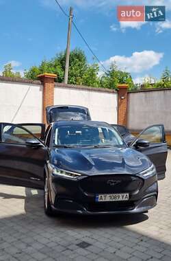 Позашляховик / Кросовер Ford Mustang Mach-E 2022 в 