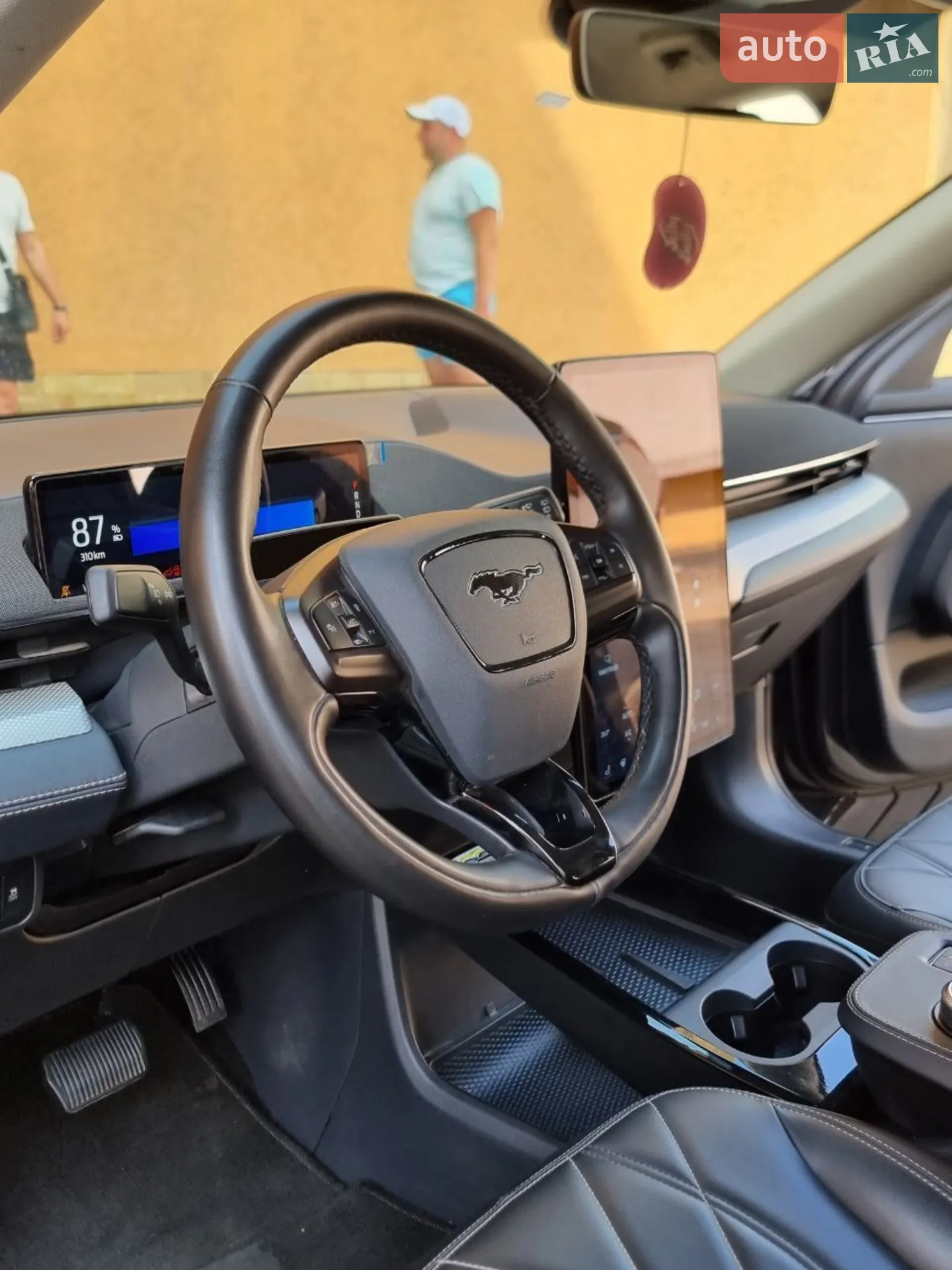 2022 Ford Mustang Mach-E - мініатюра 34