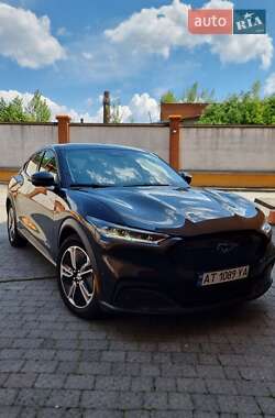 Позашляховик / Кросовер Ford Mustang Mach-E 2022 в 